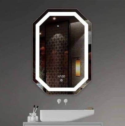 مرايات زجاج 